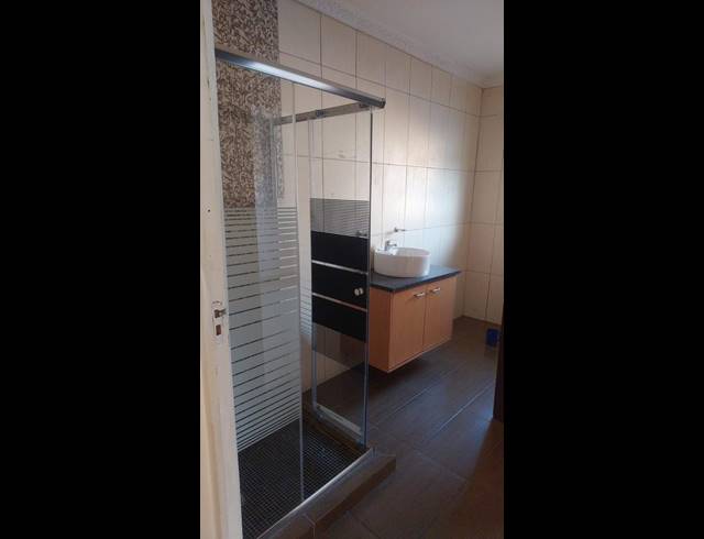 3 BEDROOM PROPERTY TO RENT IN LAUDIUM